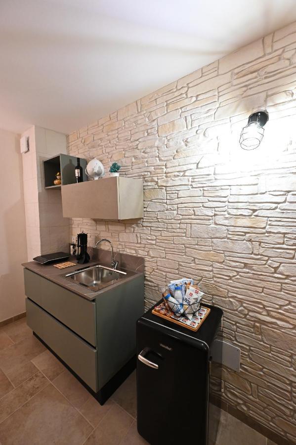 Suite Laurel Spa Con Idromassaggio Fasano Kültér fotó